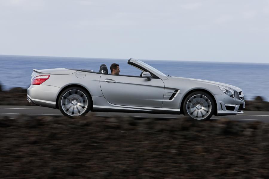  Mercedes-Benz SL63 AMG 2012 года  (фото 37 из 69)